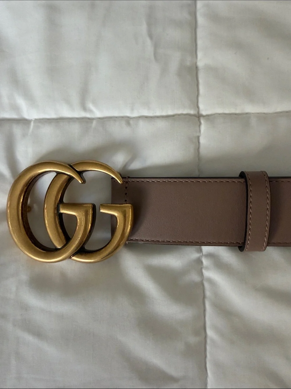 Gucci Double G Leather Belt in Mauve Pink with Gold Buckle